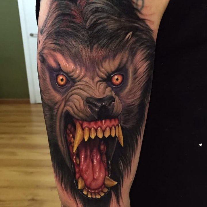 狼纹身    9张凶猛却又残暴的狼纹身图案