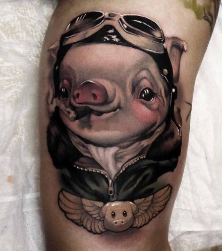 猪主题的一组小猪纹身图案9张