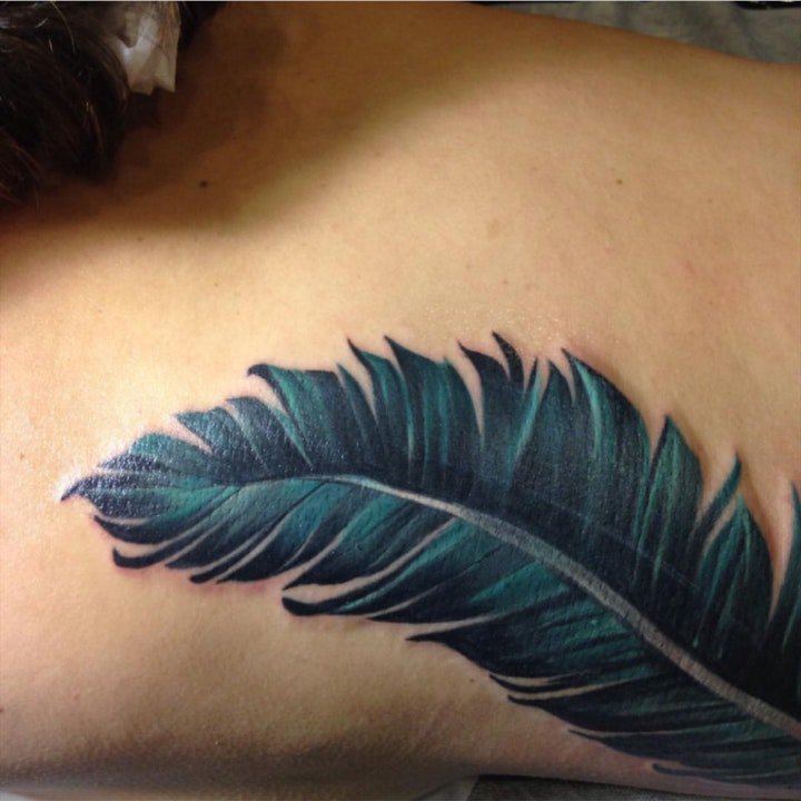 纹身 彩色羽毛  多款轻柔而又美丽的水彩羽毛纹身图案