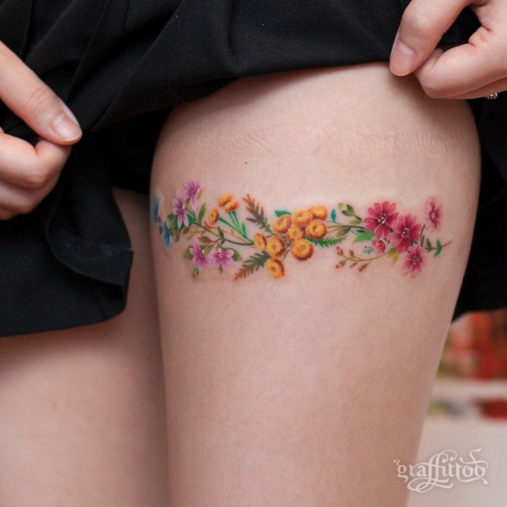 花朵纹身 女生各个部位小花朵漂亮纹身图片