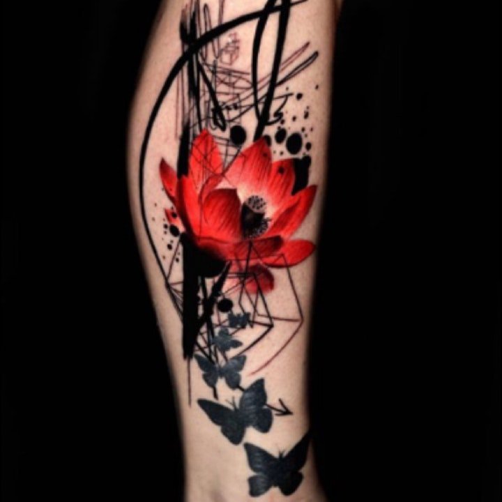 纹身红色花  娇艳而又色彩绚丽的红色花朵纹身图案