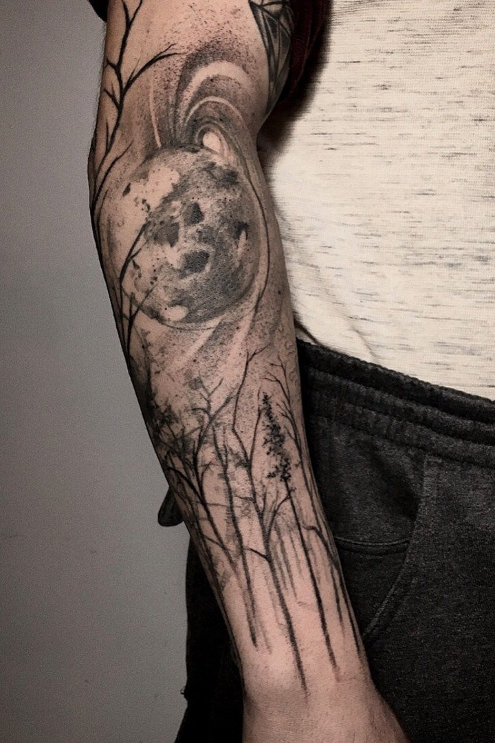纹身月亮   9张寄语相思之情的月亮主题纹身图案