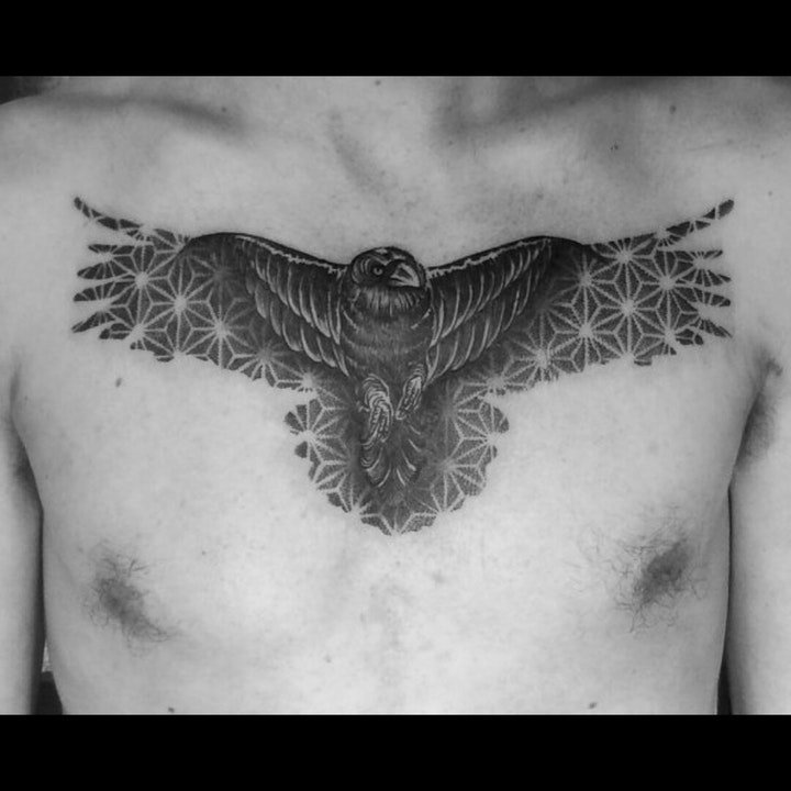 乌鸦纹身图   9款设计巧妙的乌鸦纹身图案图片