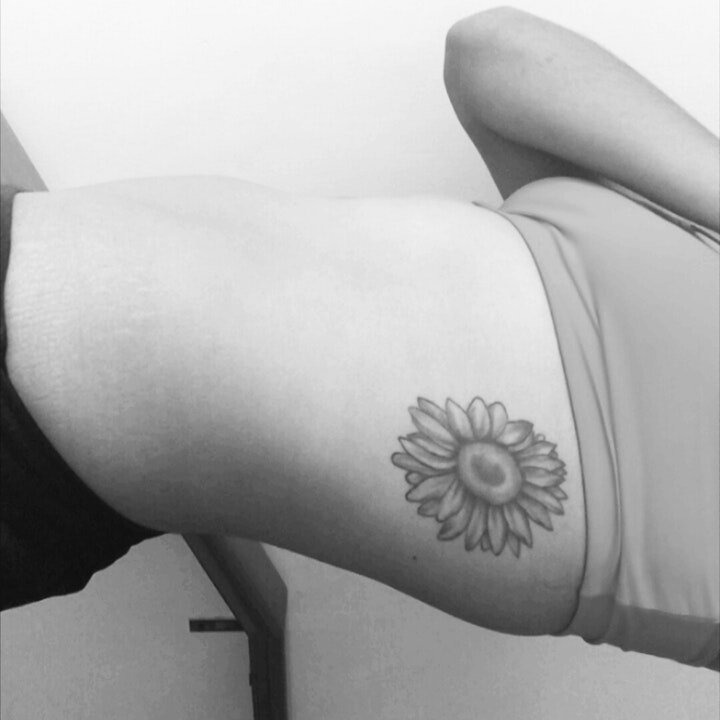 向日葵纹身图片  9款意味着积极向荣的向日葵纹身图案