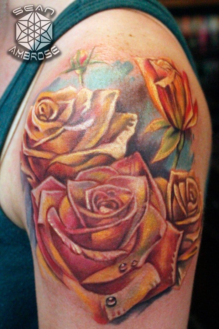 玫瑰纹身图  艳丽动人而又色彩鲜艳的玫瑰纹身图案