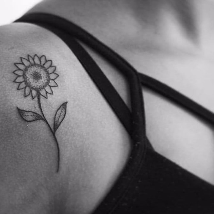 花朵纹身图案 身体各部位彩绘纹身和黑灰纹身植物花朵纹身图案