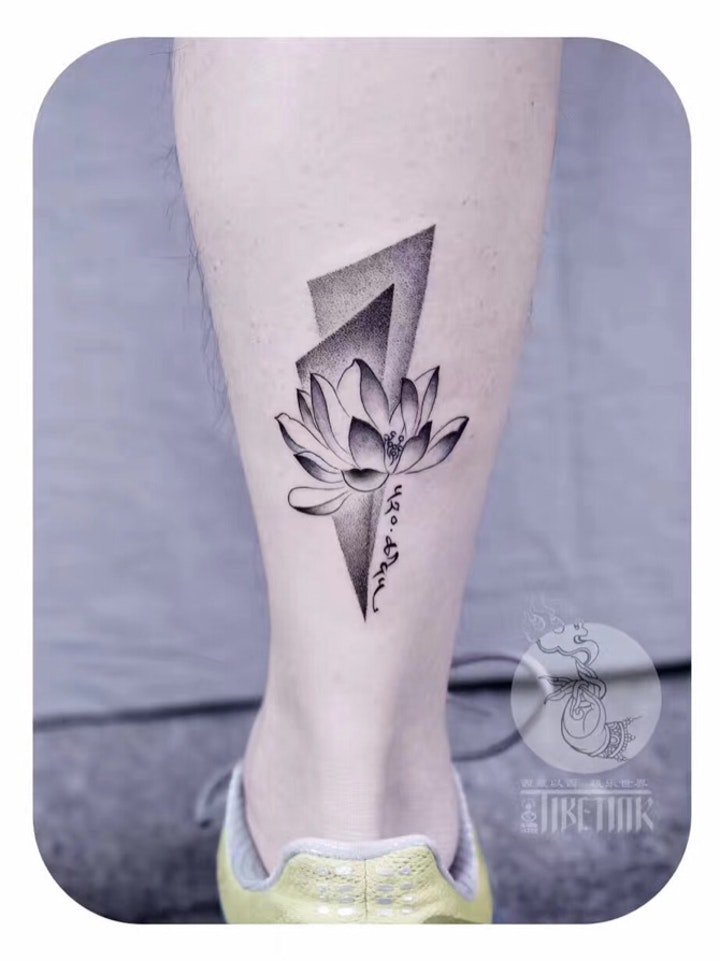 莲花纹身图案 多款漂亮形态各异的莲花纹身图案