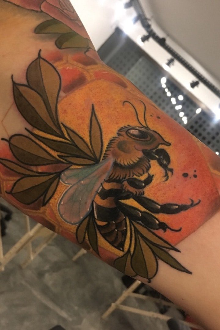 小蜜蜂纹身图案 多款各风格的动物小蜜蜂纹身图案