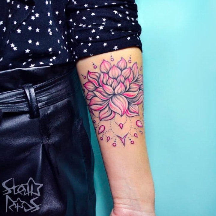 莲花纹身图案 多款漂亮形态各异的莲花纹身图案