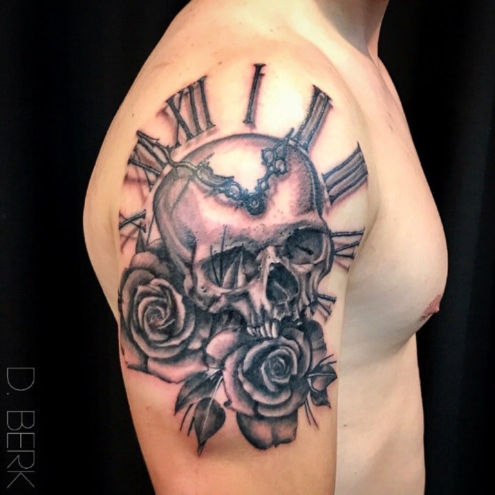 钟表纹身图案 10组多款黑灰色的创意钟表纹身图案