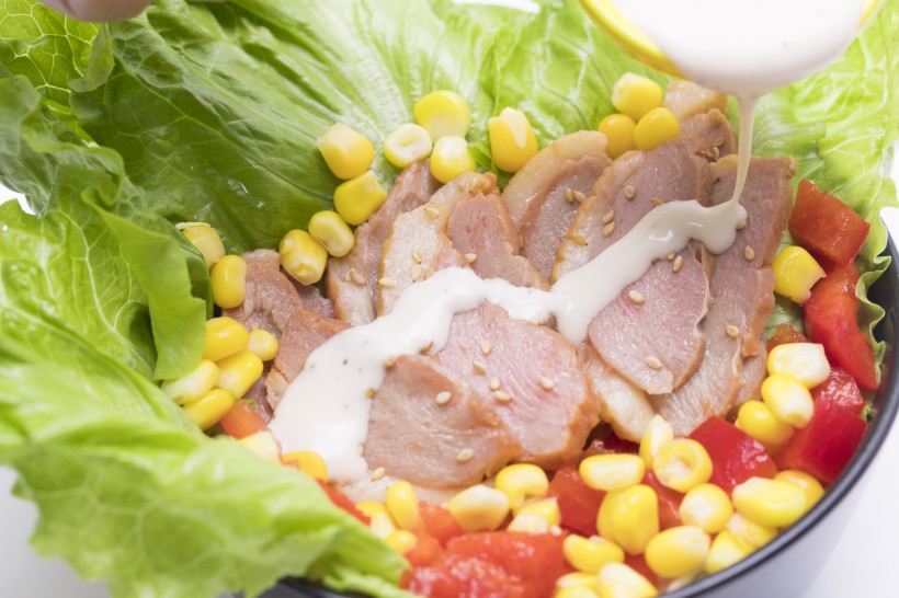 美味好吃的鸭胸肉蔬菜沙拉图片(10张)