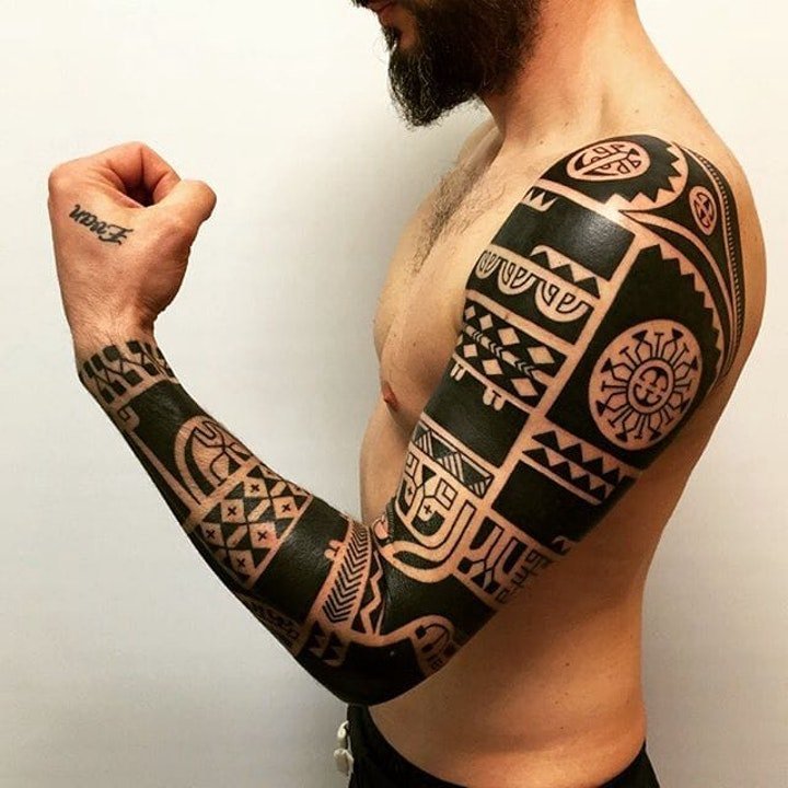 霸气纹身图案  多款黑色色调的霸气部落图腾纹身图案