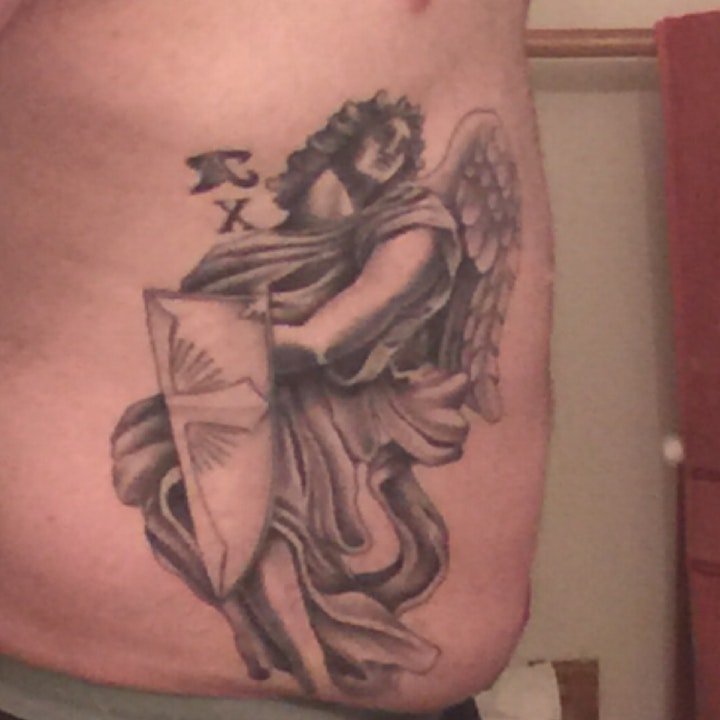天使翅膀纹身图案 多款黑灰色调带翅膀的天使纹身图案