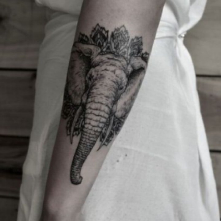 小象纹身  9组温和而又憨厚的小象纹身图案