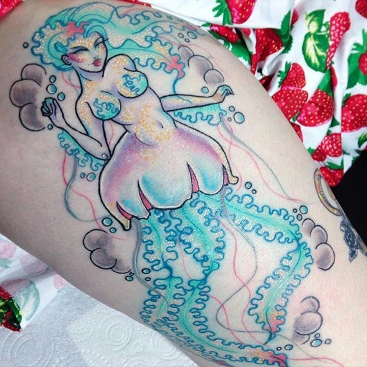 纹身美人鱼    9张美丽善良的美人鱼主题纹身图案