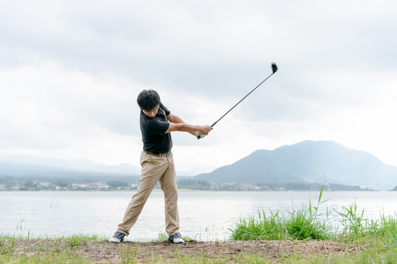 高尔夫球员挥杆图片(9张)