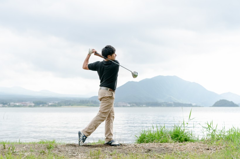 高尔夫球员挥杆图片(9张)