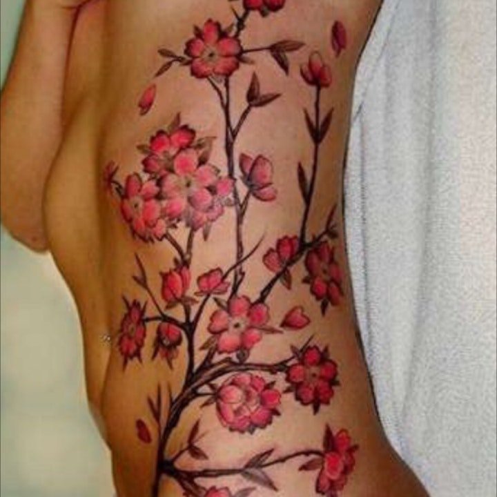 纹身树木的图像  生机勃勃的树木纹身图案