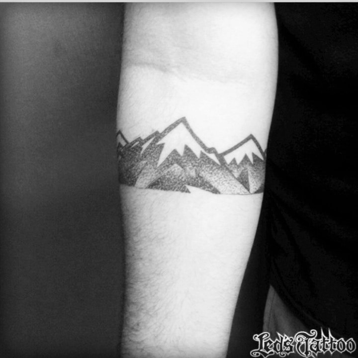 山水纹身图案  9组层峦叠嶂的山脉纹身图案