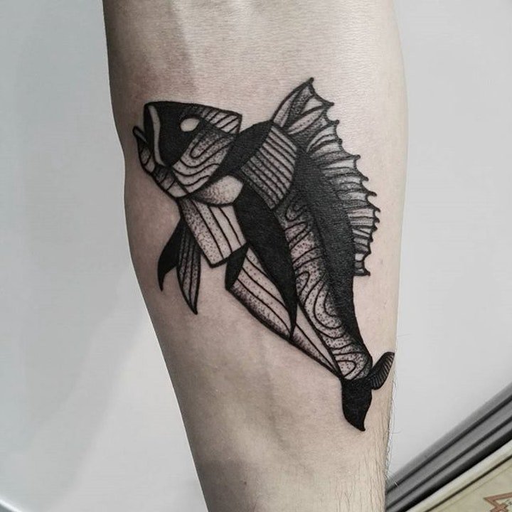 纹身大鱼图  9张活泼而又灵动的鱼纹身图案