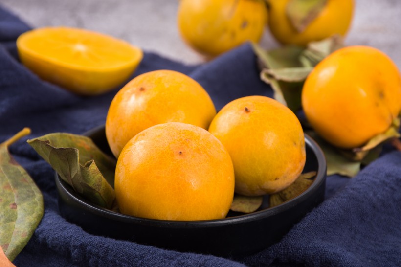 黄色香甜有营养的柿子图片(9张)