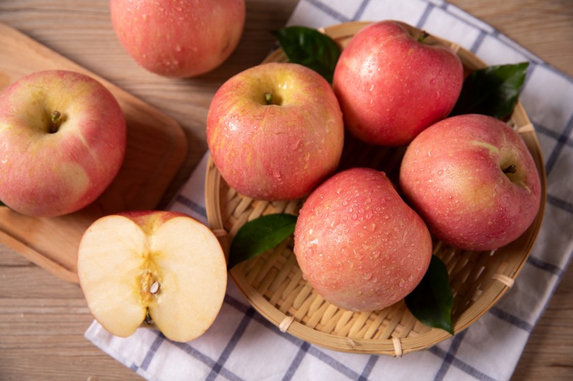 清脆香甜的苹果图片(10张)