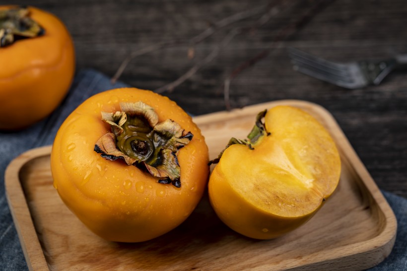 秋季金黄的柿子图片(10张)