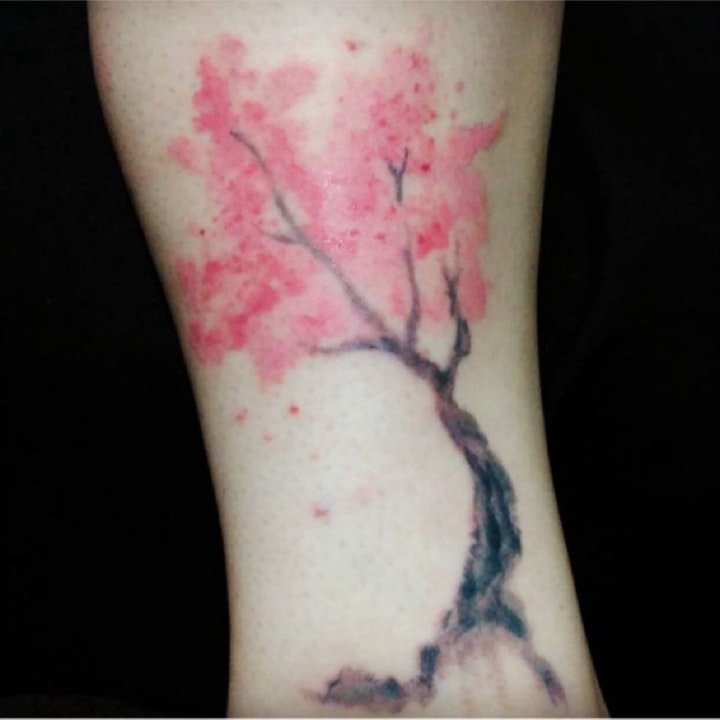纹身树木的图像  9款苍翠挺拔的树木纹身图案