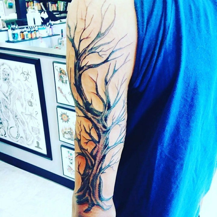 纹身树木的图像  9款苍翠挺拔的树木纹身图案