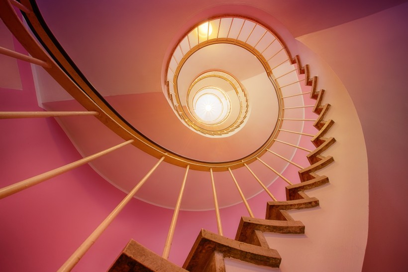 设计独特的旋转楼梯图片(13张)
