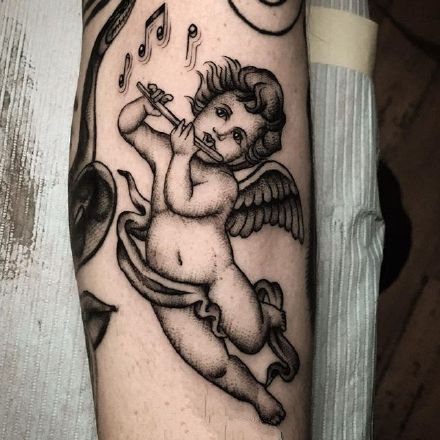 纹身小天使-黑灰色的一组西方小天使纹身图案
