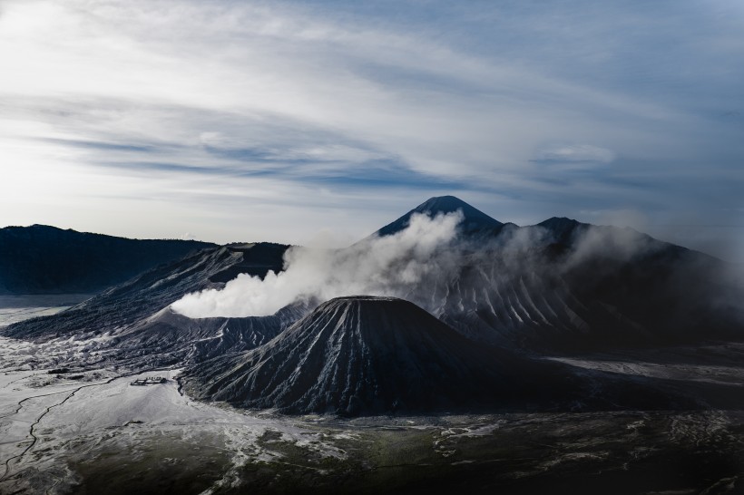 火山爆发的场面图片(10张)