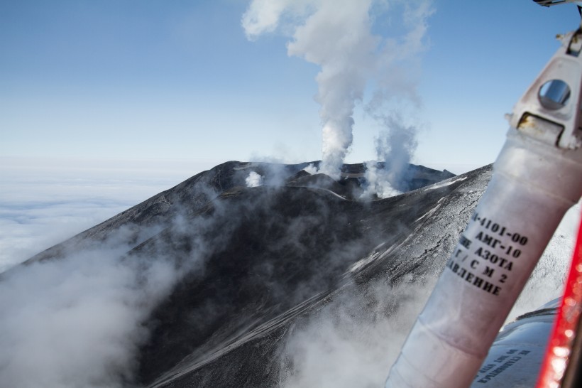 火山爆发的场面图片(10张)