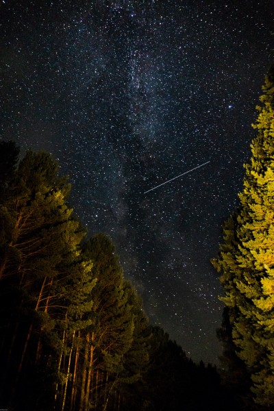 夜空中的流星图片(11张)