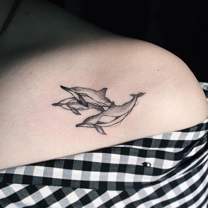 纹身海豚  9款活泼伶俐的海豚纹身图案