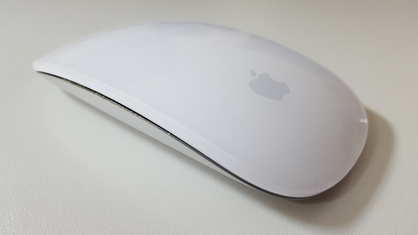 白色的无线苹果鼠标图片(12张)