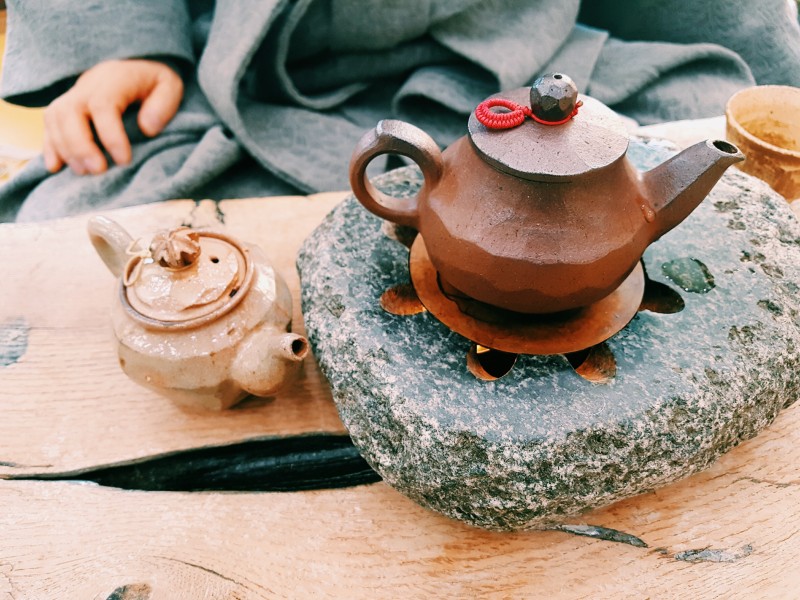 各种款式的茶壶图片(12张)