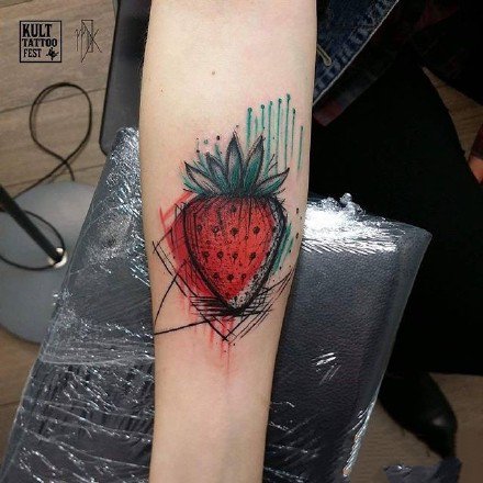 水果纹身 一组诱人的水果纹身图片赏析