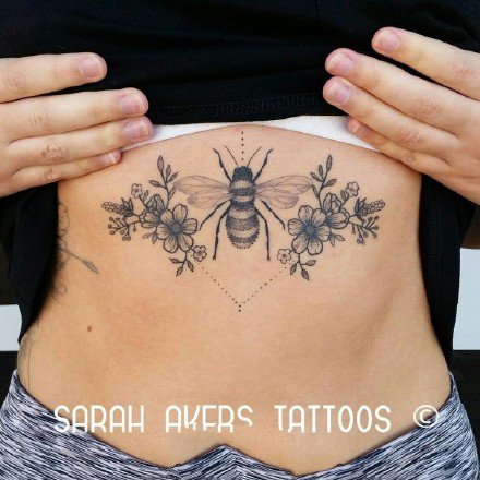 小蜜蜂纹身 9张昆虫小蜜蜂的纹身图片作品
