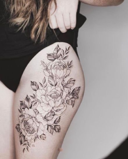 性感大腿纹身  女士大腿处性感的花花纹身图片