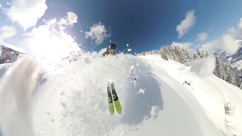 雪地里的滑雪爱好者图片(11张)