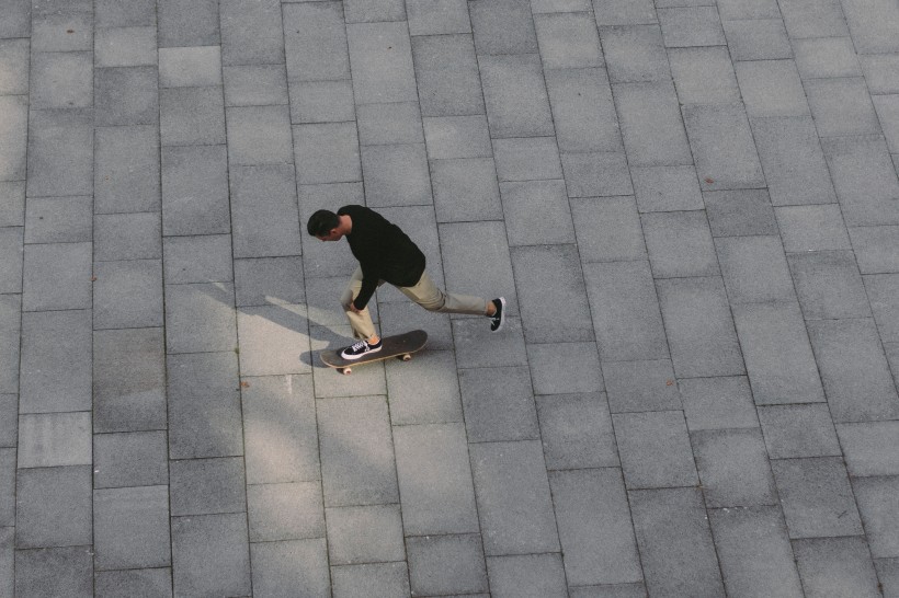 玩滑板的人图片(11张)