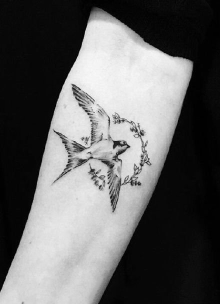 燕子纹身 9组飘逸轻灵的燕子主题纹身图