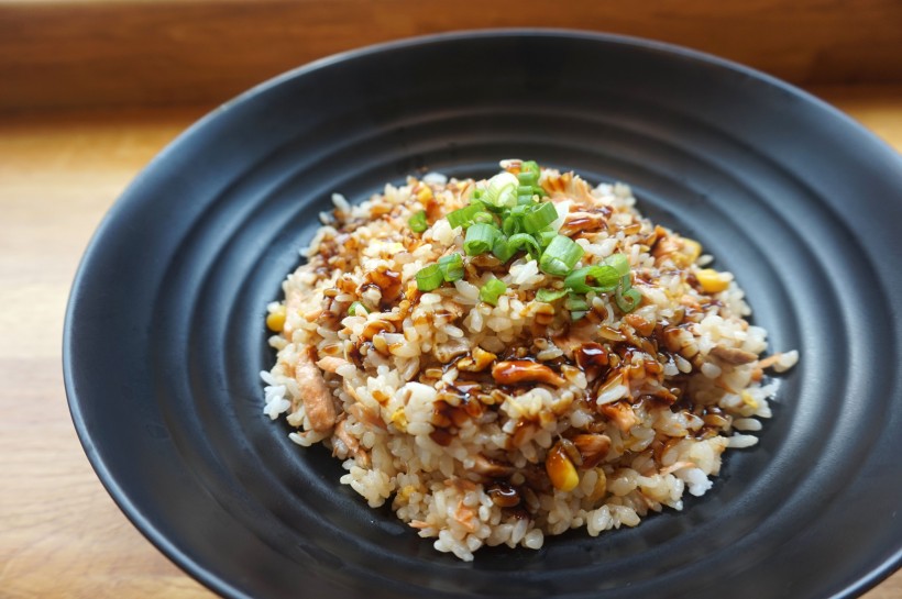 碗里的米饭和炒饭图片(11张)