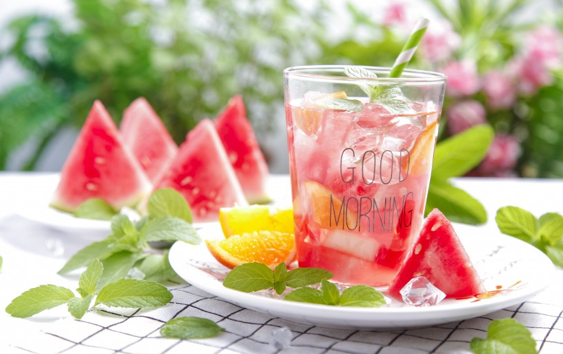 夏日冰凉酷爽的西瓜汁图片(9张)