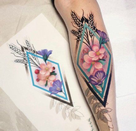 花卉纹身 9款唯美的小清新水彩花朵纹身图片