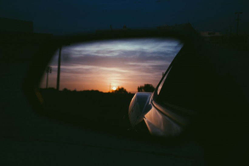 汽车后视镜里的风景图片(10张)