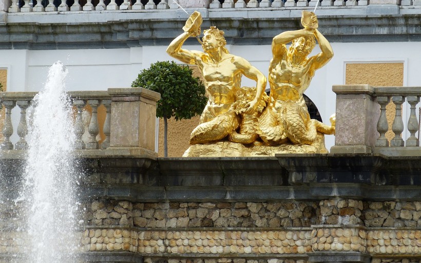 彼得大帝夏宫建筑风景图片(10张)