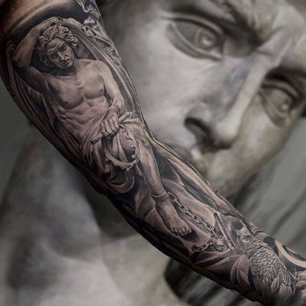 欧美宗教主题的一组包大臂写实纹身图片