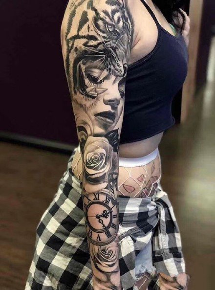 9张欧美女生的写实大花臂纹身图案